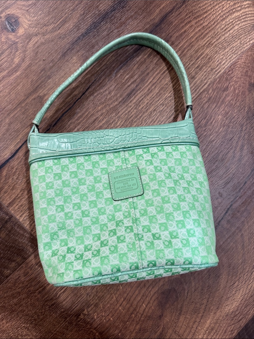 Liz Claiborne Light Green Patterned Shoulder Bag